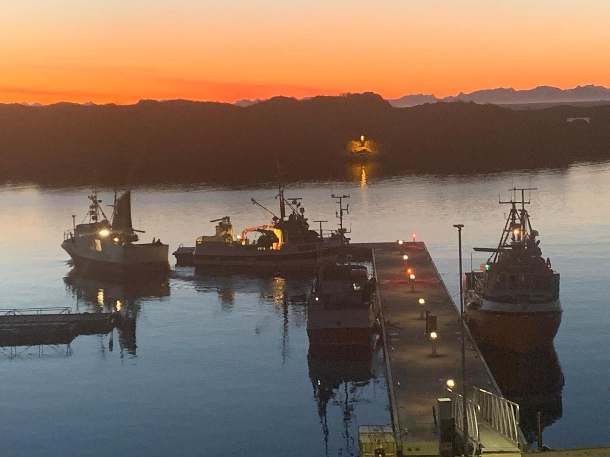 Angelas Fjord Suite Stamsund Luaran gambar